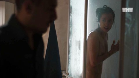 Anastasiya Meskova - Nude Butt Scenes in Sweet Life s03e01 (2016)